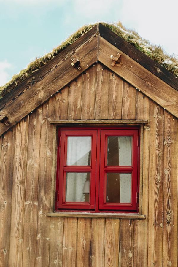 Múlafossur Cottage No 2 by Famous Waterfall in Gásadalur Esterno foto